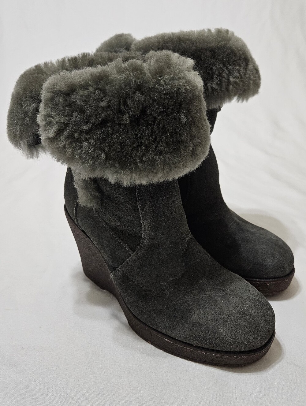 EMU Australia Heighton Lo Wedge Boots Sheepskin Suede Gray Women’s 8